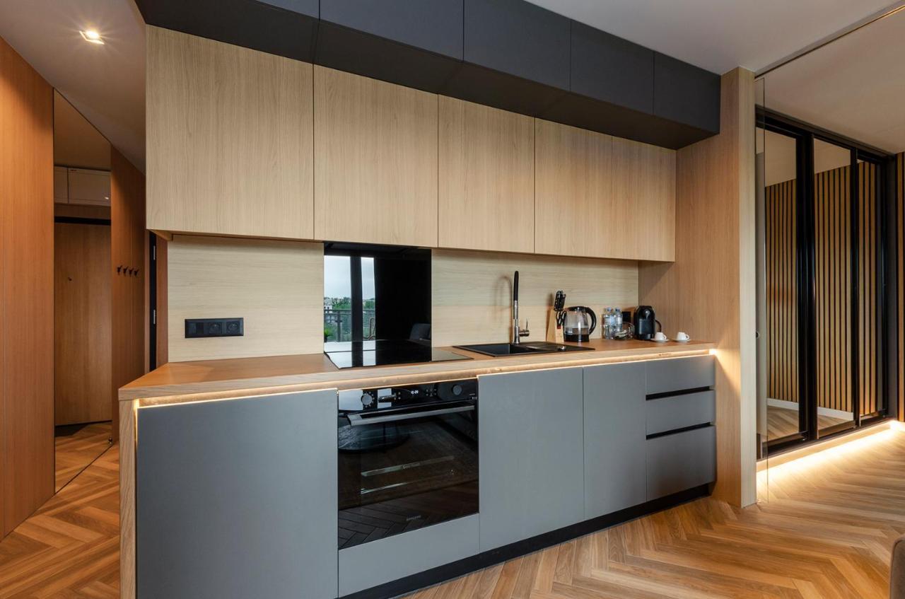 Sky Home- Wood Penthouse -manufaktura, Parking, Klimatyzacja, Dostep Na Kod Lodz (Lodz)